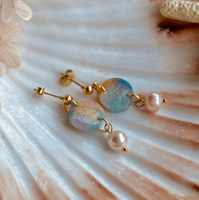 Circular Stud Earrings Holographic Fresh Water Pearls Golden