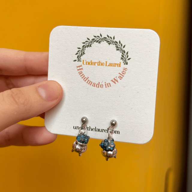 Bubbling Cauldron Stud Earrings 