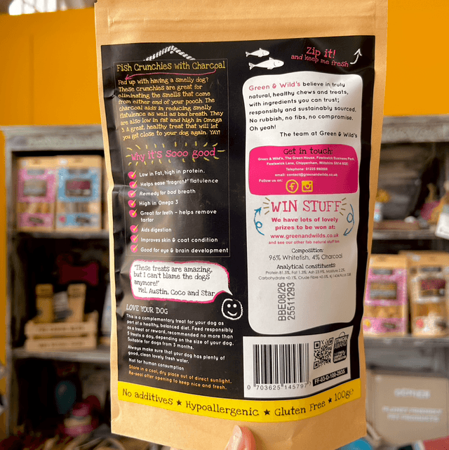 Green & Wild’s Fish Crunchies With Charcoal 100g