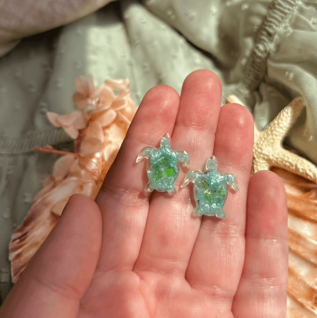 Turtle Stud Earrings with Sea Glass Style 1