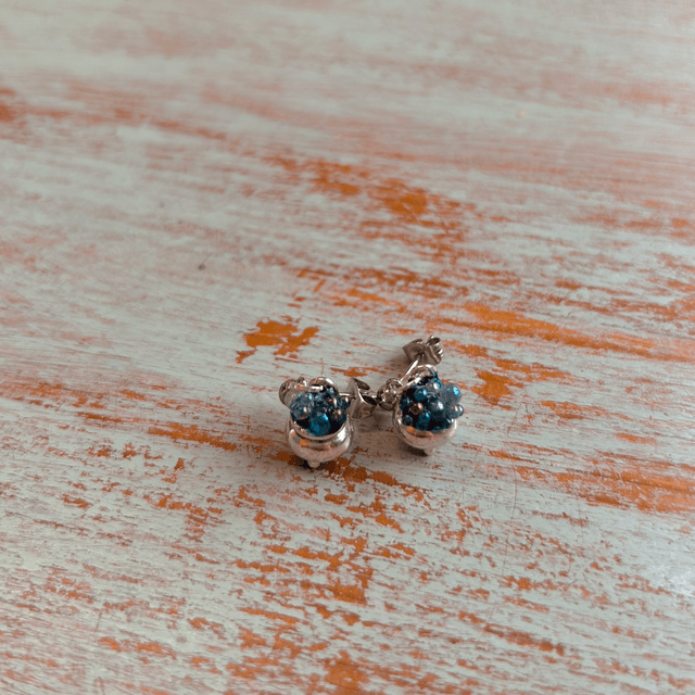 Bubbling Cauldron Stud Earrings 
