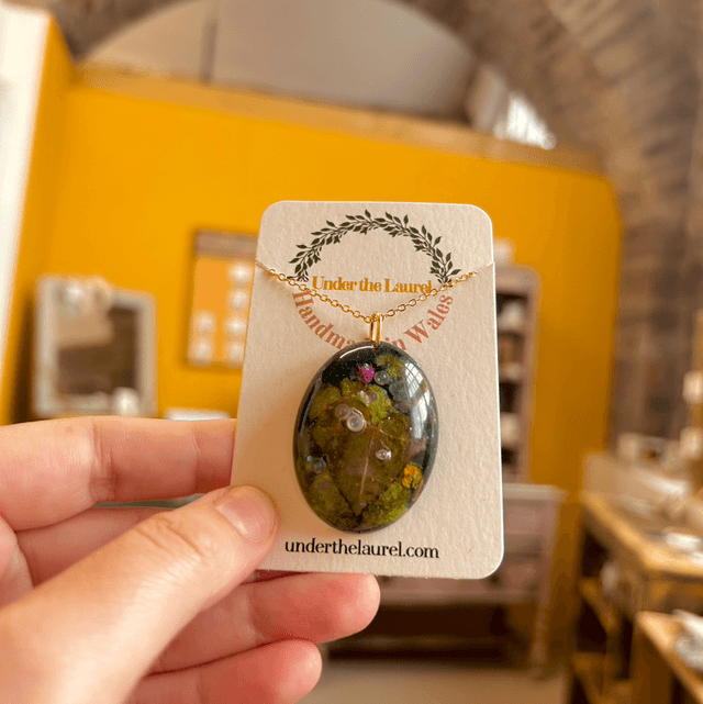 Dark Garden Pendant with Real Ivy Leaf