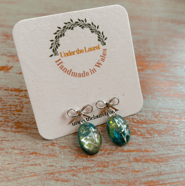 Spiderweb and Bow Stud Earrings 