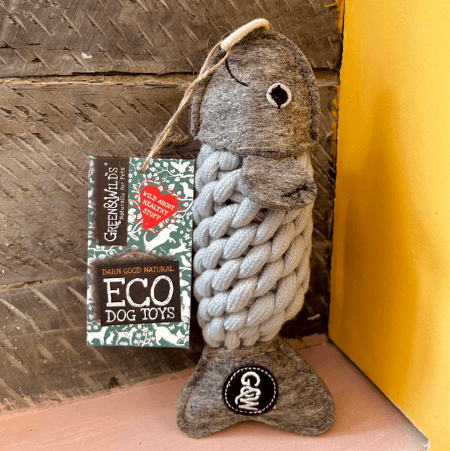 Green & Wild's Roger the Ropefish Eco Dog Toy