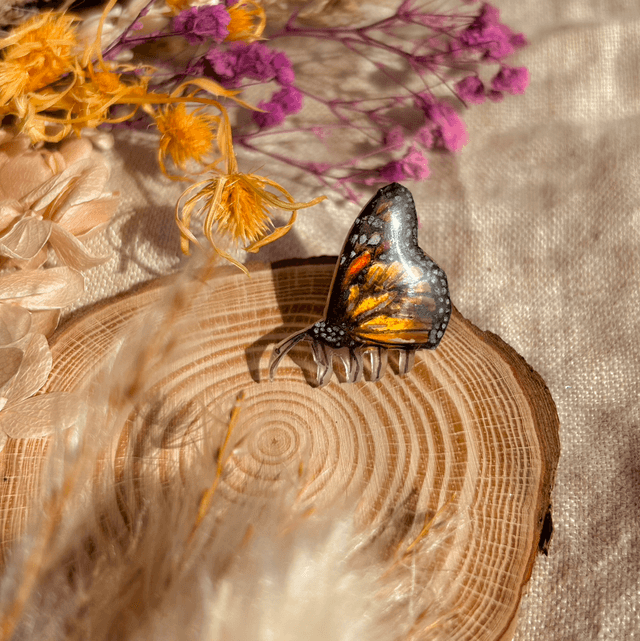 Monarch Butterfly Side View Pin Badge