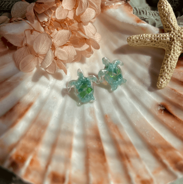 Turtle Stud Earrings with Sea Glass Style 1