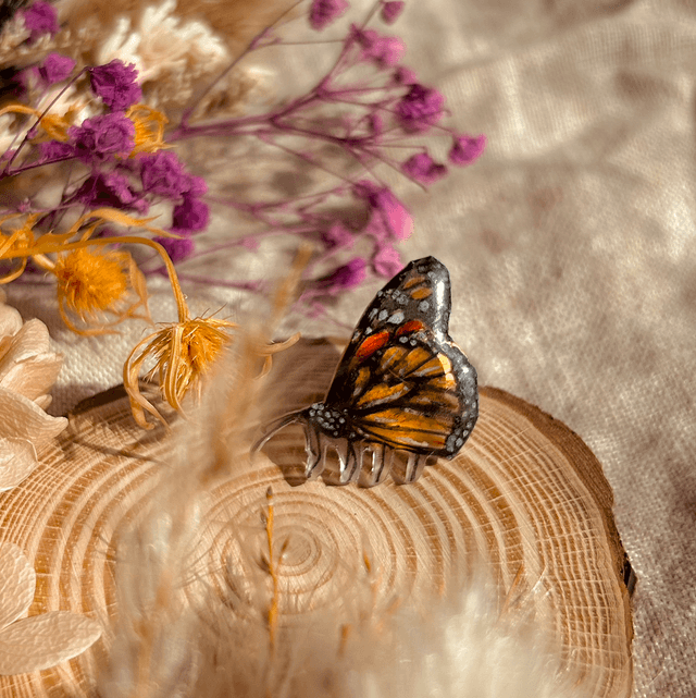 Monarch Butterfly Side View Pin Badge